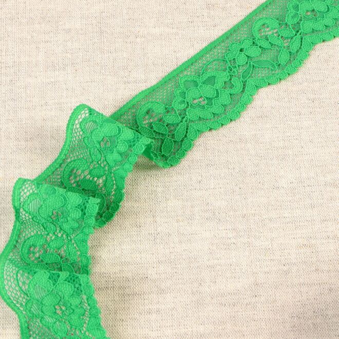 33mm Elastische Spitzenborte Blumen grün