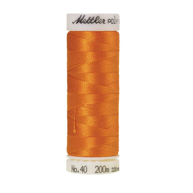 Amann Mettler Poly Sheen Spanish Gold glänzt durch den trilobalen Fadenquerschnitt besonders schön. Zum Sticken, Quilten, Nähen. 200m Spule