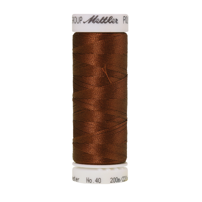 Amann Mettler Poly Sheen Rust glänzt durch den trilobalen Fadenquerschnitt besonders schön. Zum Sticken, Quilten, Nähen. 200m Spule