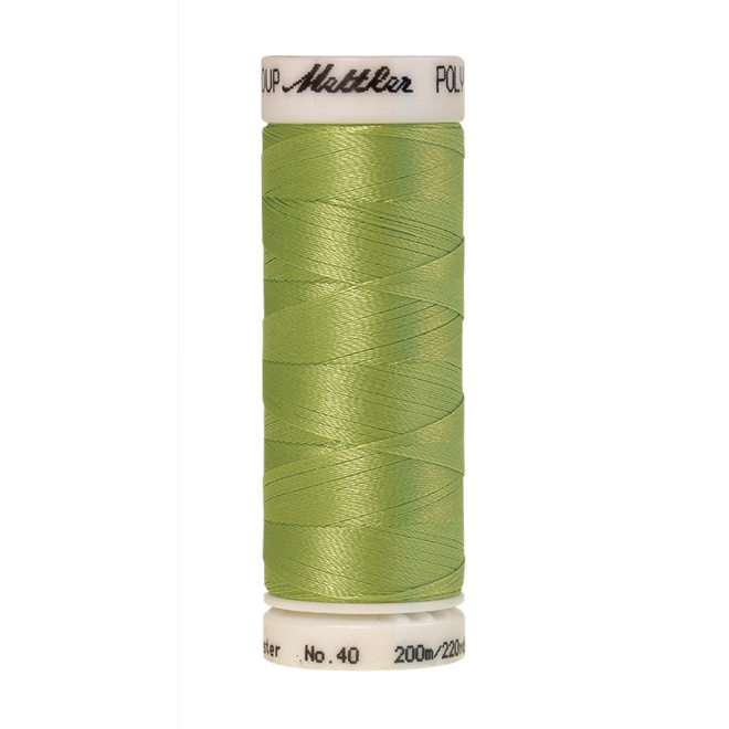 Amann Mettler Poly Sheen Spring Green glänzt durch den trilobalen Fadenquerschnitt besonders schön. Zum Sticken, Quilten, Nähen. 200m Spule